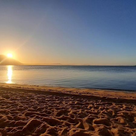 Casa De Praia Beira Do Mar, Pe Na Areia ฟลอเรียนอโปลิส ภายนอก รูปภาพ